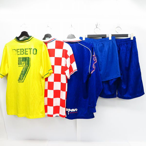 実際に弊社で買取させて頂いたUMBRO/アンブロ asics/アシックス lotto/ロット JFA/CBF/HNS レプリカユニフォーム/ショートパンツ 5点セットの画像 1枚目