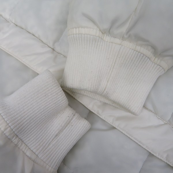 実際に弊社で買取させて頂いたAJ ARMANI JEANS/アルマーニジーンズ フード付き フルジップ 中綿ジャケット US Lの画像 8枚目