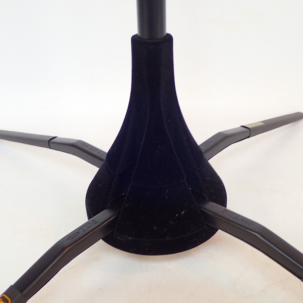 実際に弊社で買取させて頂いたHERCULES/ハーキュレス トランペット用 スタンド ケース付きの画像 1枚目