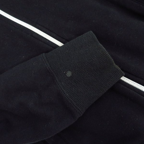 実際に弊社で買取させて頂いたEMPORIO ARMANI/エンポリオアルマーニ ストーンエンブレム ジップアップ パーカー/フーディー Size：Mの画像 9枚目