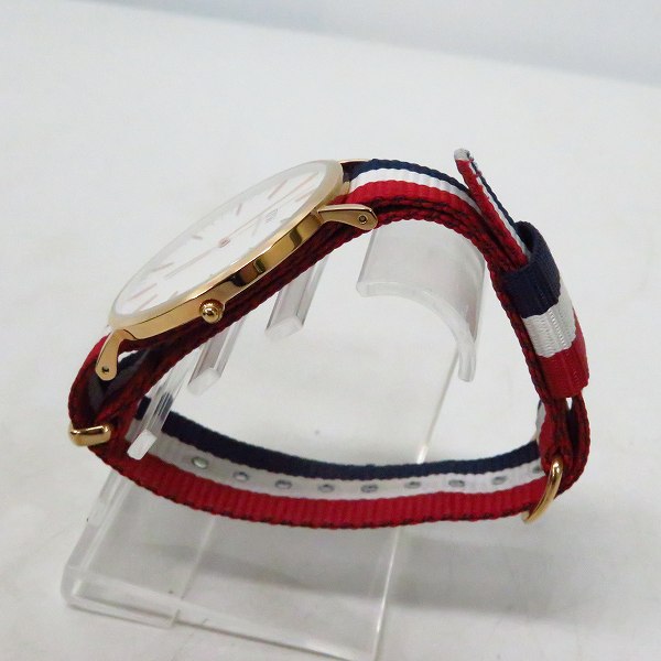 実際に弊社で買取させて頂いた【保証期間内】Daniel Wellington/DW/ダニエルウェリントン アナログ クォーツ/腕時計 トリコロールの画像 1枚目