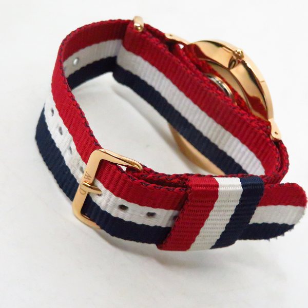 実際に弊社で買取させて頂いた【保証期間内】Daniel Wellington/DW/ダニエルウェリントン アナログ クォーツ/腕時計 トリコロールの画像 2枚目