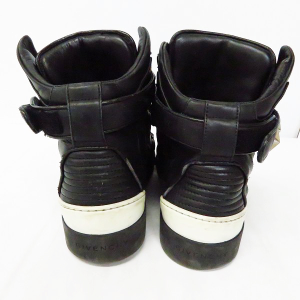 実際に弊社で買取させて頂いたGIVENCHY/ジバンシィ TYSON STAR HIGH タイソンスター ハイカットスニーカー 14M8002812/1113/43の画像 1枚目