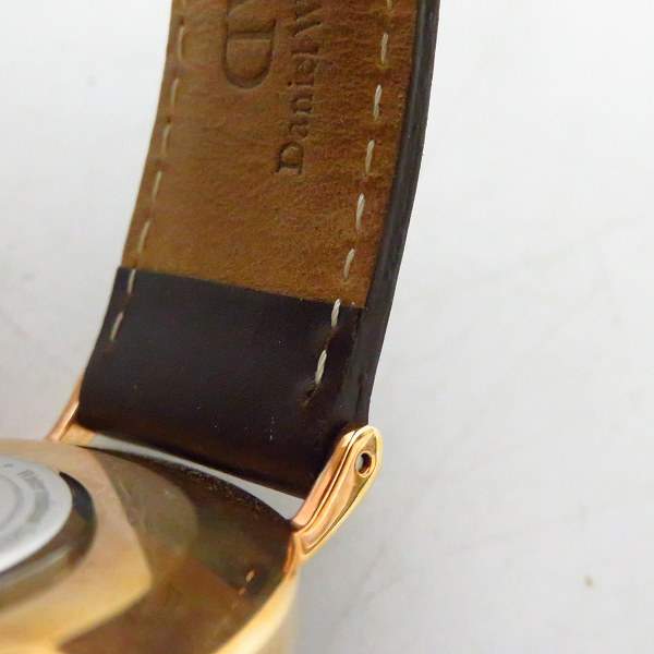実際に弊社で買取させて頂いたDaniel Wellington/ダニエルウェリントン クォーツ/ウォッチ/腕時計 DW00100009の画像 4枚目