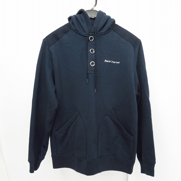 実際に弊社で買取させて頂いたBackChannel/バックチャンネル フロントボタン プルオーバーパーカー/L