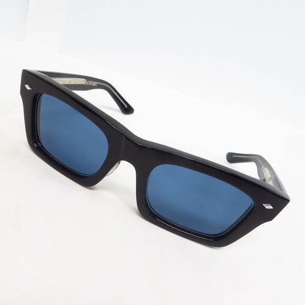 実際に弊社で買取させて頂いたEFFECTOR×DIET BUTCHER SLIM SKIN/エフェクター×ダイエットブッチャー DIRT サングラス/アイウェア