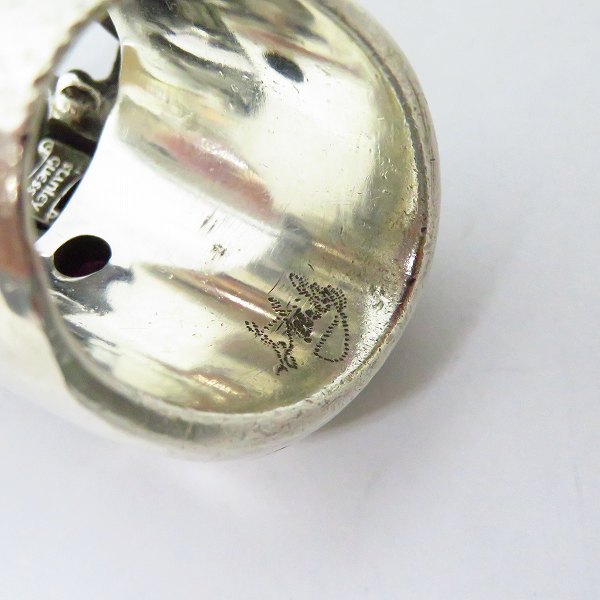 実際に弊社で買取させて頂いた【カスタム】STANLEY GUES/スタンリーゲス Xラージスカルリングｗ1ストーンアイ エングレービング/23.5-24号の画像 7枚目