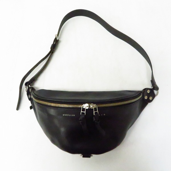 実際に弊社で買取させて頂いたLAD MUSICIAN/ラッドミュージシャン レザーショルダーバッグ/ボディバッグ ブラック