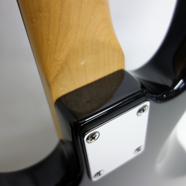 実際に弊社で買取させて頂いた★Bacchus/バッカス Universe Series ジャズベースタイプ エレキベース ソフトケース付きの画像 8枚目