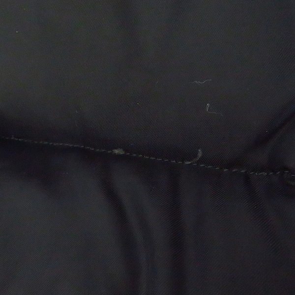 実際に弊社で買取させて頂いたEMPORIO ARMANI/エンポリオアルマーニ ダウンジャケット 2A349 271370/Lの画像 7枚目