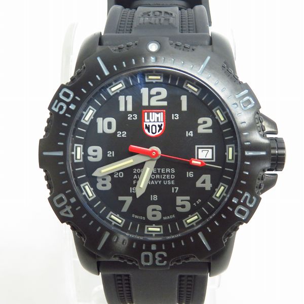 実際に弊社で買取させて頂いたLUMINOX/ルミノックス AUTHORIZED FOR NAVY USE 4220 SERIES ネイビーシールズ クォーツ/腕時計