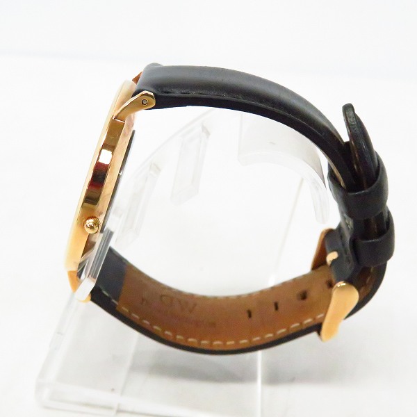 実際に弊社で買取させて頂いたDaniel Wellington/ダニエルウェリントン レザーベルト 腕時計 B40R2 の画像 1枚目