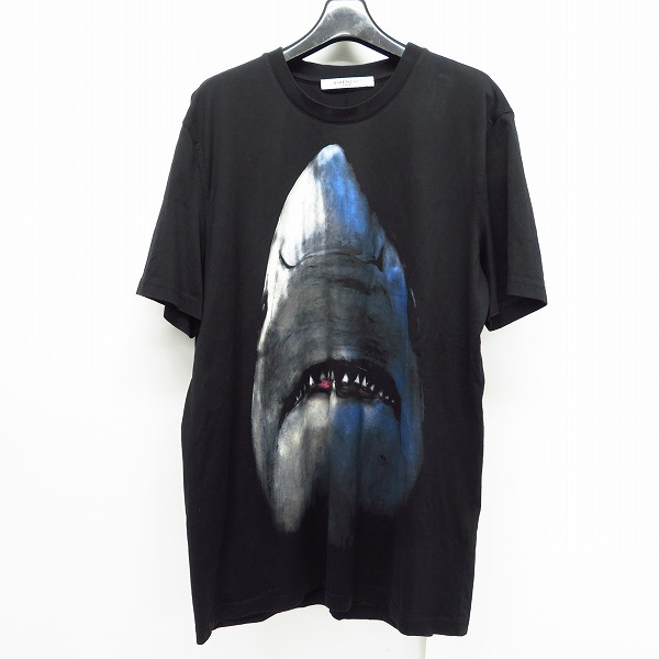実際に弊社で買取させて頂いた【JPタグ】GIVENCHY/ジバンシィ シャークプリント半袖Ｔシャツ BM70483Y0H/L