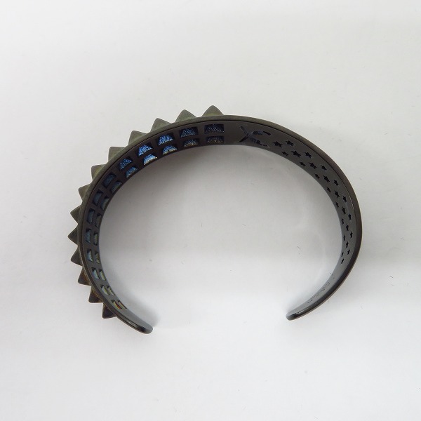 実際に弊社で買取させて頂いた roar by IVXLCDM/ロアー スタッズ&スター バングル ブラック 16FRQ-55/1の画像 4枚目