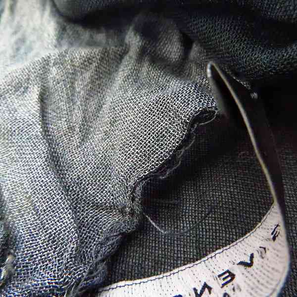 実際に弊社で買取させて頂いたGIVENCHY/ジバンシー カシミヤ混 スカーフ/大判ストール 星条旗柄の画像 5枚目