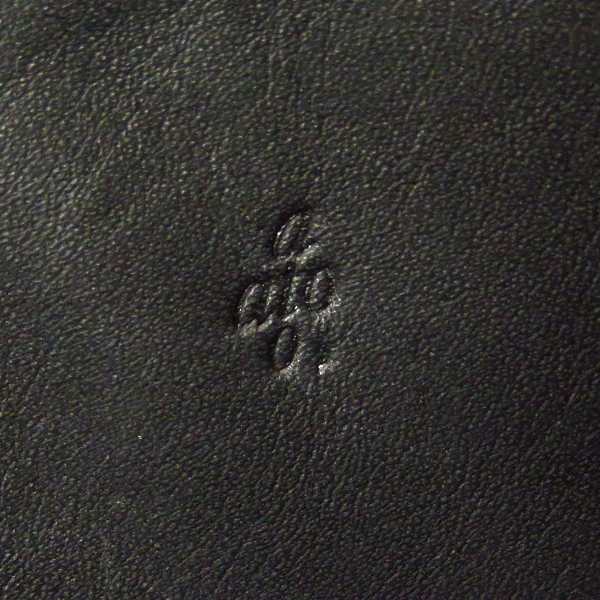 実際に弊社で買取させて頂いたato/アトウ COW HIDE/レザー ハンドル付き ブラック/14SS-AM14A-A01-BK/クラッチバッグの画像 4枚目