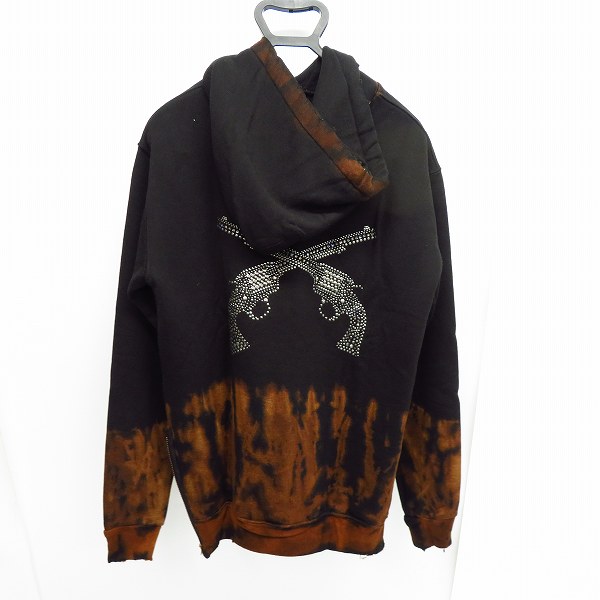 実際に弊社で買取させて頂いた【未使用】roarguns/ロアーガンズ K's別注 スタッズ/スワロ クロスガン ブリーチ加工フーディ 18FGB-17KS/2の画像 1枚目