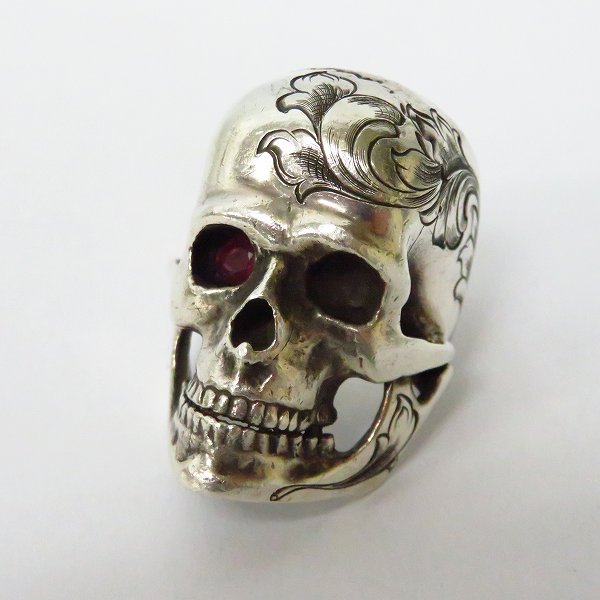 実際に弊社で買取させて頂いた【カスタム】STANLEY GUES/スタンリーゲス Xラージスカルリングｗ1ストーンアイ エングレービング/23.5-24号