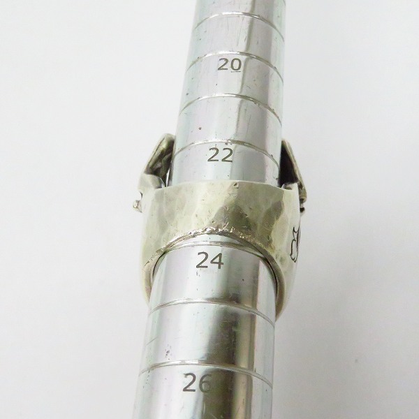 実際に弊社で買取させて頂いた【カスタム】STANLEY GUES/スタンリーゲス Xラージスカルリングｗ1ストーンアイ エングレービング/23.5-24号の画像 8枚目