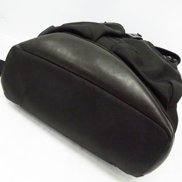 トゥミ TUMI ルーク ロールトップ バックパック 黒 222388HK2 【公式通販】