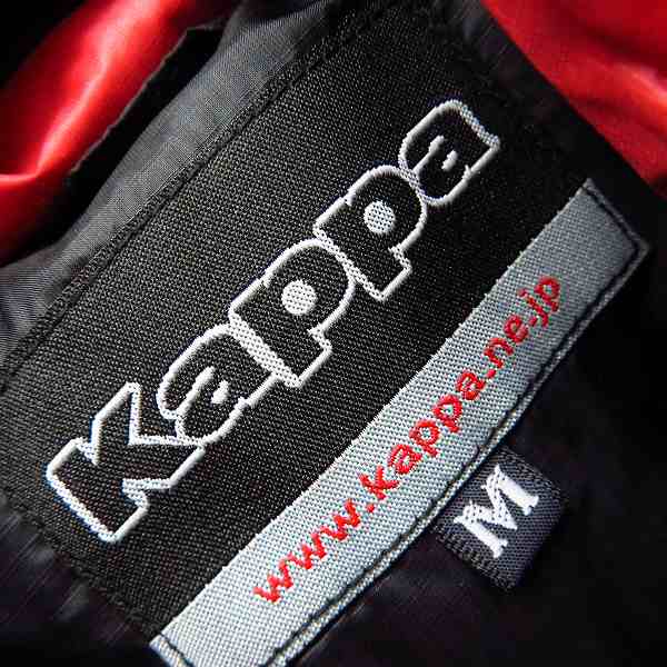 実際に弊社で買取させて頂いた【未使用】Kappa/カッパ ロゴワッペン付きダウンベスト ゴルフウェア ブラック×レッド KG652VE42/Mの画像 2枚目