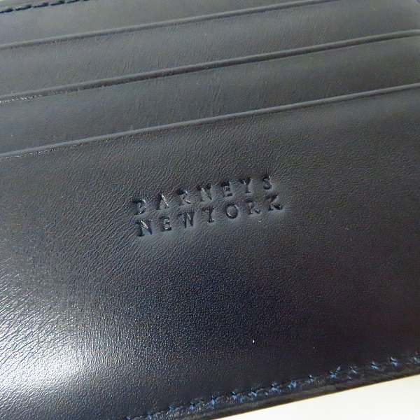 実際に弊社で買取させて頂いたBARNEYS NEWYORK/バーニーズニューヨーク コードバン 二つ折り財布の画像 5枚目