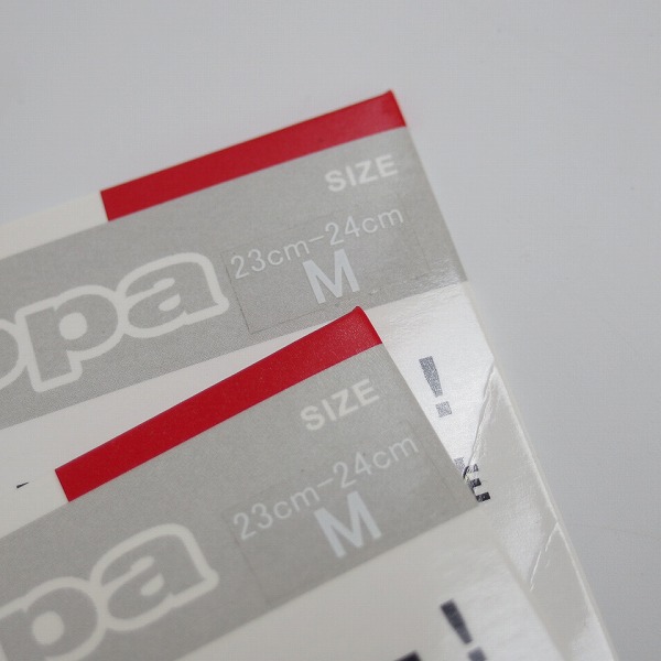 実際に弊社で買取させて頂いた【未使用】kappa/カッパ ゴルフ用グローブ/手袋 ホワイト/レッド KG718GL11/23-24cm(M) 2点セットの画像 2枚目