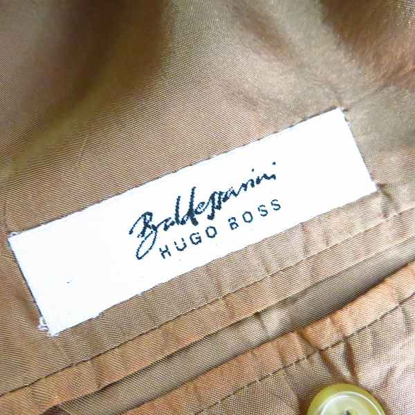 実際に弊社で買取させて頂いたHUGO BOSS/ヒューゴボス スーツ セットアップ 3B イタリア製/48の画像 2枚目