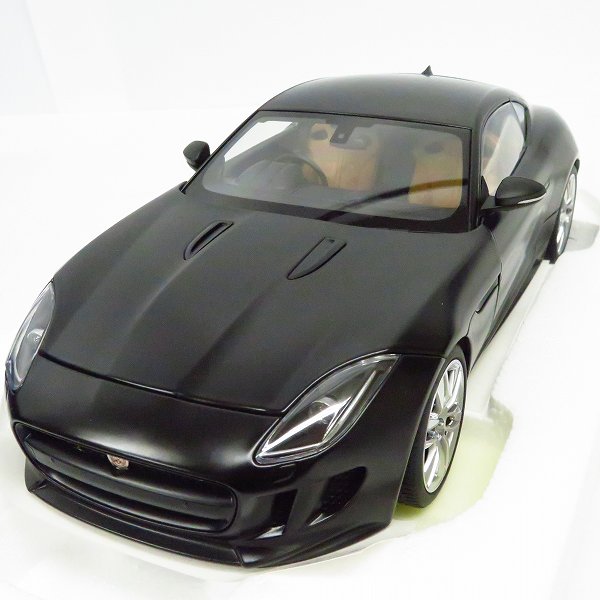 実際に弊社で買取させて頂いたAUTOart/オートアート 1/18 JUGUAR/ジャガー F-TYPE 2015 R COUPE マットブラック 73652の画像 1枚目