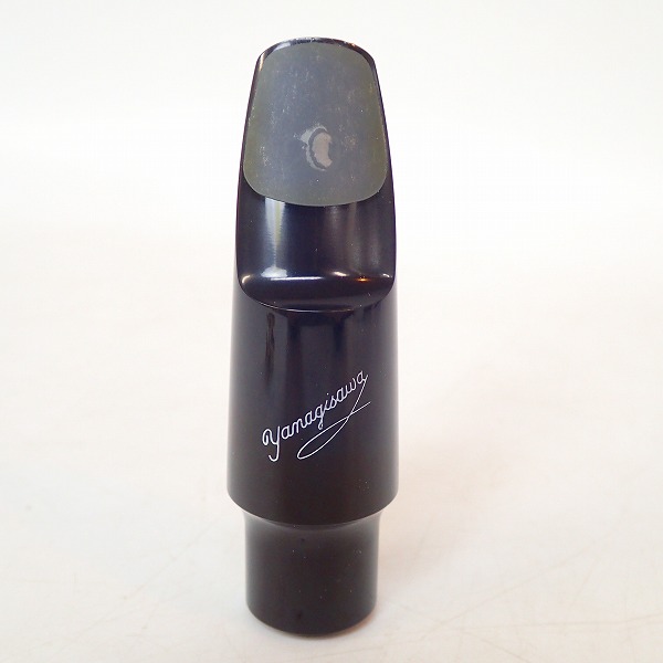 実際に弊社で買取させて頂いたYANAGISAWA/ヤナギサワ 4 アルトサックス用 マウスピース リガチャー付きの画像 1枚目