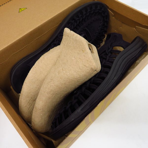 実際に弊社で買取させて頂いたKEEN/キーン UNEEK MONOCHROME/ユニークモノクローム サンダル 1014097/26.5の画像 6枚目