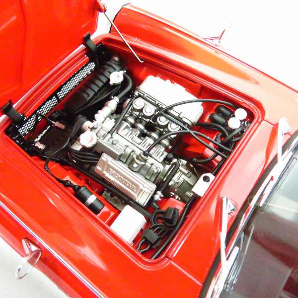 実際に弊社で買取させて頂いたAUTOart/オートアート 1/18 Honda/ホンダ S800 レッド 73276の画像 4枚目