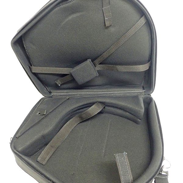 実際に弊社で買取させて頂いた★GALAX/ギャラックス フレンチホルン・ベルカット用 セミハードケースの画像 2枚目