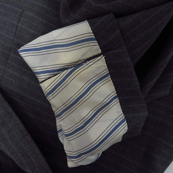 実際に弊社で買取させて頂いたTOMORROWLAND/トゥモローランド FRATELLI TALLIA DI DELFINO スーツ セットアップ /44の画像 6枚目