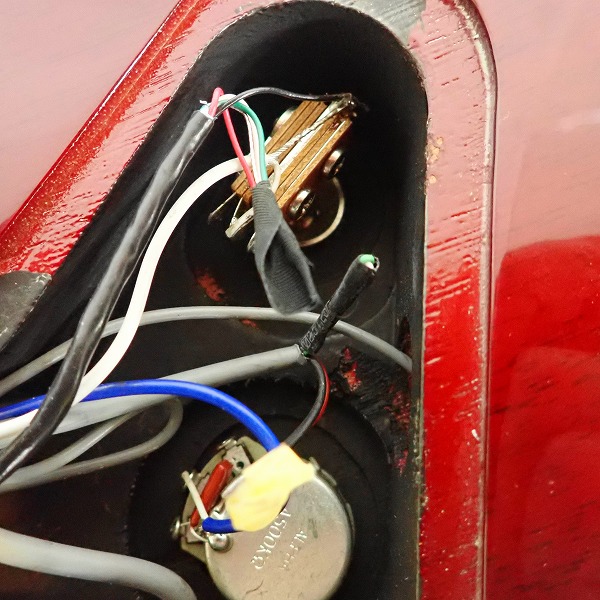 実際に弊社で買取させて頂いた★【難あり】PRS/Paul Reed Smith/ポール・リード・スミス SE SANTANA Standard VC ダンカンPU搭載 ソフトケース付きの画像 7枚目