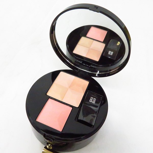 実際に弊社で買取させて頂いたGIVENCHY/ジバンシー  クリスマスコフレ 2018 ゴールド・グラマー・パレットの画像 1枚目