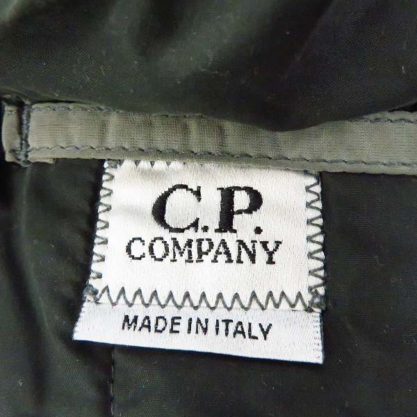 実際に弊社で買取させて頂いたC.P.COMPANY/シーピーカンパニー フーデット ナイロンジャケット/48の画像 2枚目