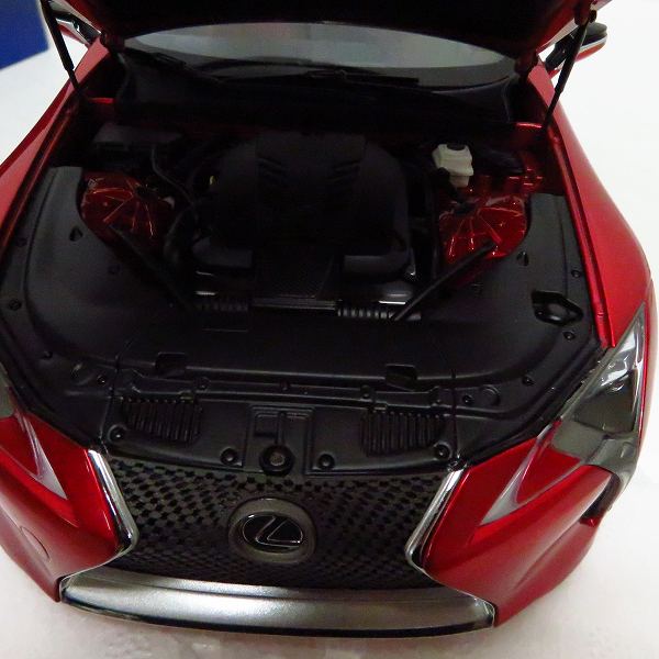 実際に弊社で買取させて頂いたAUTOart/オートアート 1/18 LEXUS/レクサス LC500 メタリックレッド 78873の画像 4枚目