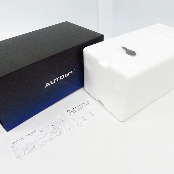 実際に弊社で買取させて頂いたAUTOart/オートアート 1/18 LEXUS/レクサス LC500 メタリックレッド 78873の画像 6枚目