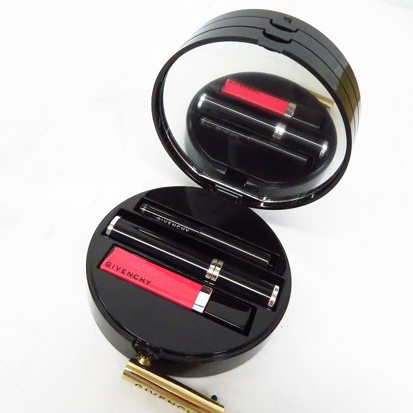 実際に弊社で買取させて頂いたGIVENCHY/ジバンシー  クリスマスコフレ 2018 ゴールド・グラマー・パレットの画像 3枚目