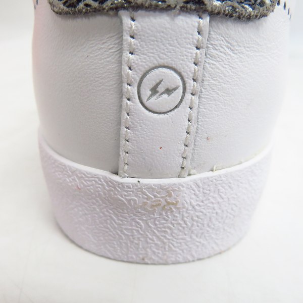 実際に弊社で買取させて頂いた【未使用】NIKE×fragment design/ナイキ×フラグメント TENNIS CLASSIC FRAGMENT SP 693505-110/28.5の画像 6枚目