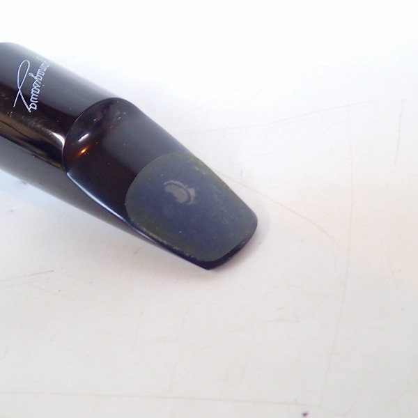 実際に弊社で買取させて頂いたYANAGISAWA/ヤナギサワ 4 アルトサックス用 マウスピース リガチャー付きの画像 4枚目