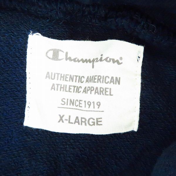 実際に弊社で買取させて頂いたChampion/チャンピオン スウェット プルオーバー パーカー C8-E137R/XLの画像 2枚目