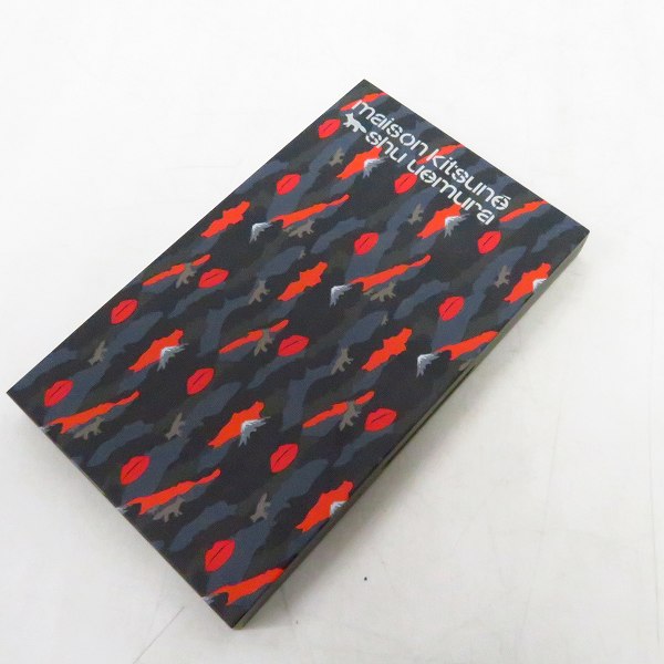 実際に弊社で買取させて頂いたMaison Kitsuné × shu uemura/メゾンキツネ×シュウウエムラ カモ アイシャドー パレット 1.4g×12の画像 3枚目