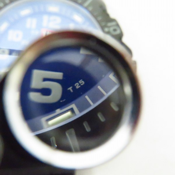 実際に弊社で買取させて頂いたLUMINOX/ルミノックス SEASERIES SPECIAL OPERATIONS CHALLENGE 4220 SERIES 時計/ウォッチの画像 5枚目