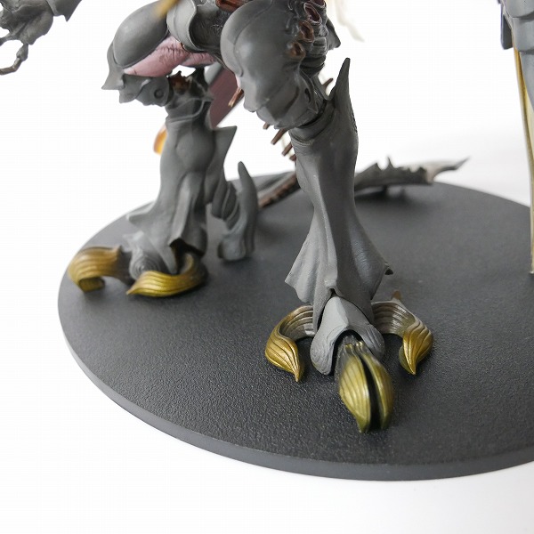 実際に弊社で買取させて頂いたコトブキヤ ファイナルファンタジー VII アドベントチルドレン/FF7 AC バハムート 震 フィギュア 本体のみの画像 6枚目