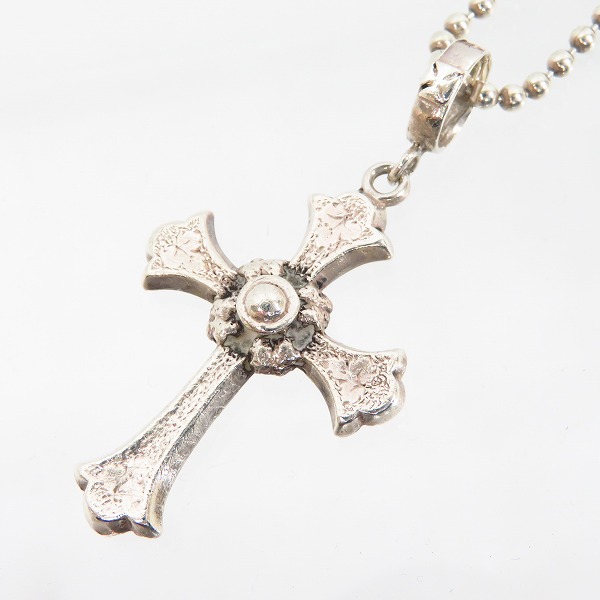 実際に弊社で買取させて頂いたLoree Rodkin Gothic/ローリーロドキン アンティークリーフクロスペンダント/ボールチェーン付き