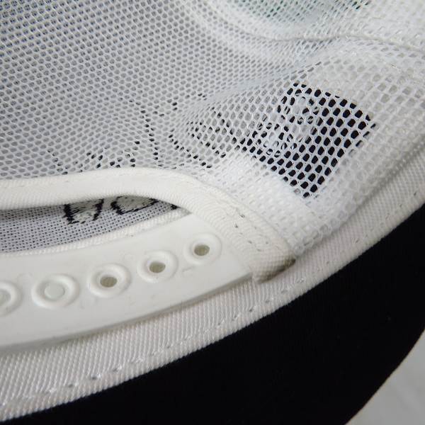 実際に弊社で買取させて頂いたINDEPENDENT/インディペンデント メッシュキャップ ブラック×ホワイト/ブラック×グリーン/ネイビー×ホワイト 3点セットの画像 7枚目