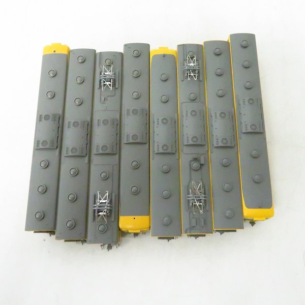 実際に弊社で買取させて頂いた【動作確認済】KATO/マイクロエース Nゲージ 西武101系 初期形 新塗色 4両増結/西武701系 新色 4両 8両セットの画像 5枚目