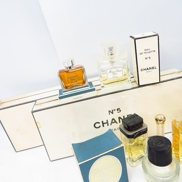 実際に弊社で買取させて頂いた【おまとめ30点↑】CHANEL/シャネル MARC JACOBS/マークジェイコブス BVLGARI/ブルガリ 他 香水/フレグランス/ミニ香水の画像 3枚目